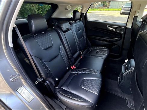 Used 2024 Ford Edge Titanium image 38