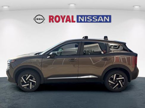 New 2026 Nissan Kicks SV w/ SV Premium Package FWD image 4