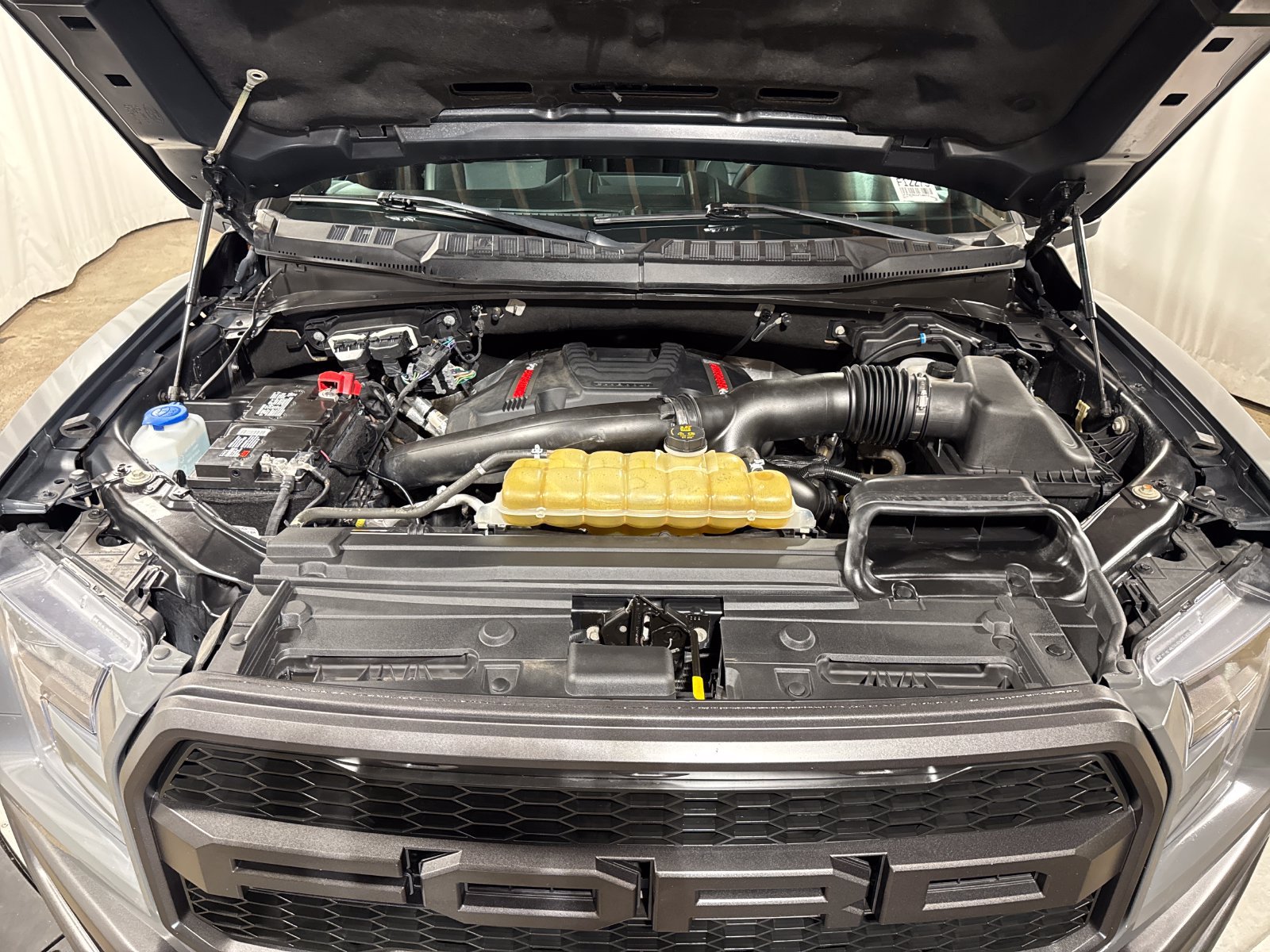 Used 2020 Ford F150 Raptor AWD/4WD image 30