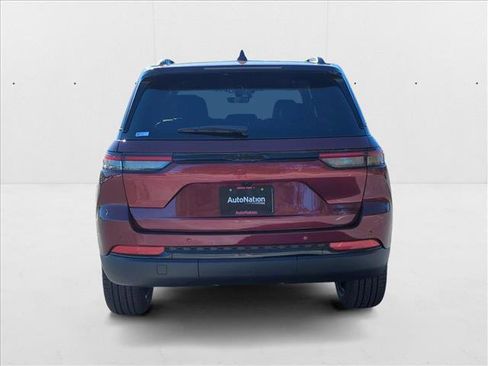 New 2025 Jeep Grand Cherokee Limited w/ Black Appearance Package image 10