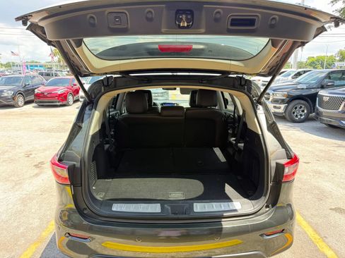 Used 2013 INFINITI JX35 FWD w/ Premium Pkg image 19