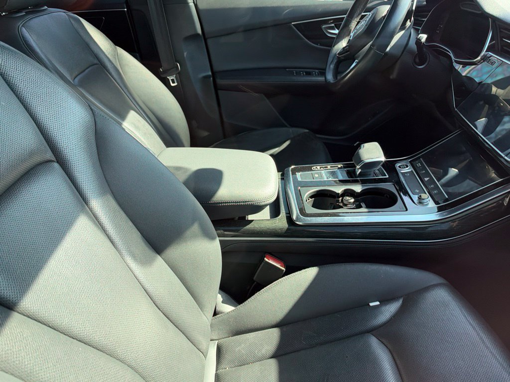 Used 2021 Audi Q7 3.0T Premium Plus w/ Executive Package AWD/4WD image 4