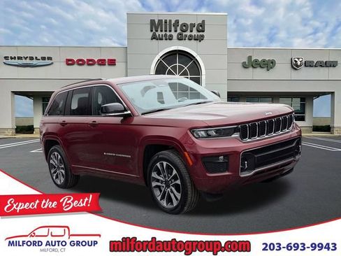 Used 2024 Jeep Grand Cherokee Overland w/ Luxury Tech Group IV AWD/4WD image 1