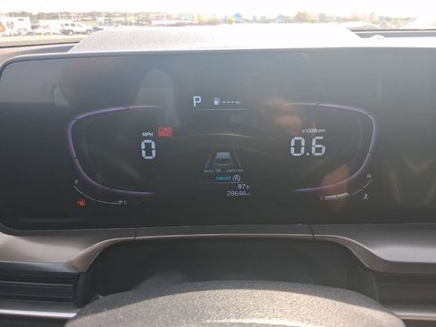 Used 2025 Kia Telluride S image 15