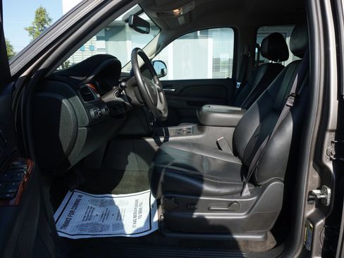 Used 2014 GMC Yukon XL SLT AWD/4WD image 13