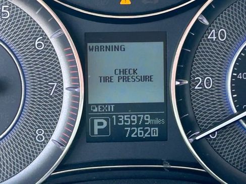 Used 2015 INFINITI QX80 4WD w/ 22" Wheel Package image 23