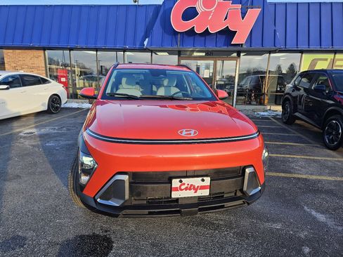 Used 2025 Hyundai Kona SEL image 8