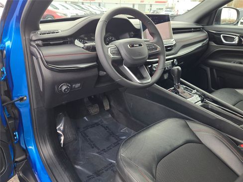 Certified 2025 Jeep Compass Trailhawk image 26