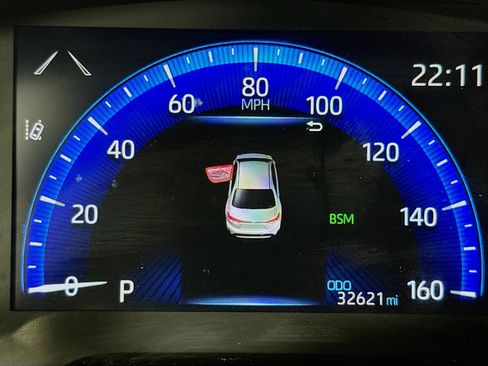 Used 2022 Toyota Corolla XLE image 15