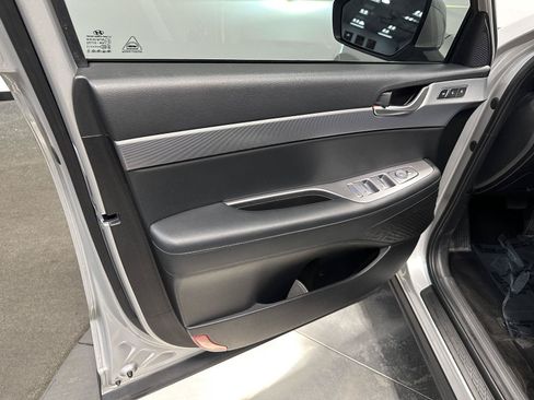 Certified 2022 Hyundai Palisade SEL w/ 8P Bench Seat Package AWD/4WD image 13