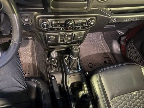 Used 2021 Jeep Wrangler Unlimited Sport AWD/4WD image 23