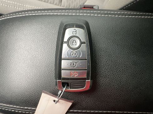 Used 2022 Ford Escape SE w/ Convenience Package image 29