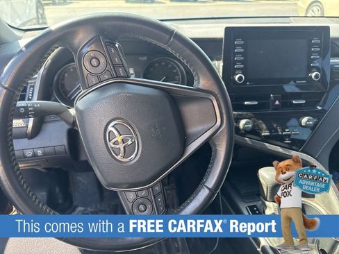 Used 2022 Toyota Camry SE AWD/4WD image 2