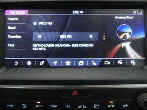 Used 2020 Jaguar E-PACE SE AWD/4WD image 12