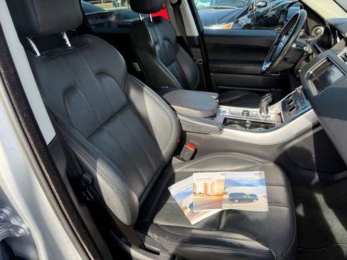 Used 2016 Land Rover Range Rover Sport HSE image 10