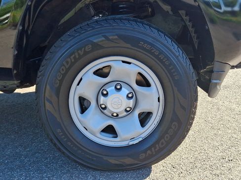 Certified 2023 Toyota Tacoma SR AWD/4WD image 11