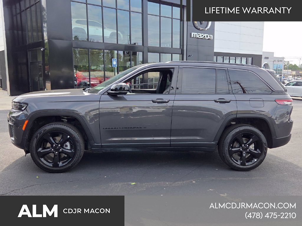 New 2026 Jeep Grand Cherokee Limited w/ Limited Altitude Package AWD/4WD image 6