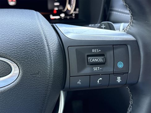 Used 2022 INFINITI QX60 Sensory w/ Vision Package image 25