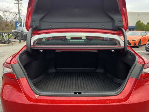 Used 2021 Toyota Camry SE image 8