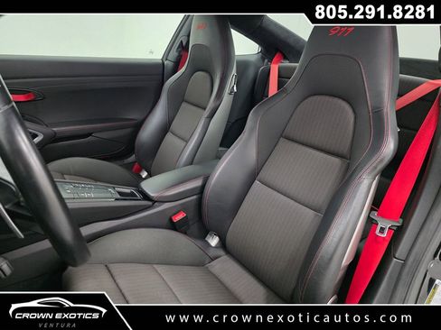 Used 2018 Porsche 911 Carrera T w/ Carrera T Interior Package RWD image 22