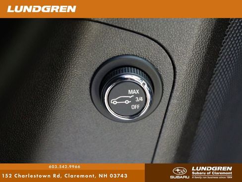 Used 2017 GMC Acadia Denali w/ Technology Package image 13