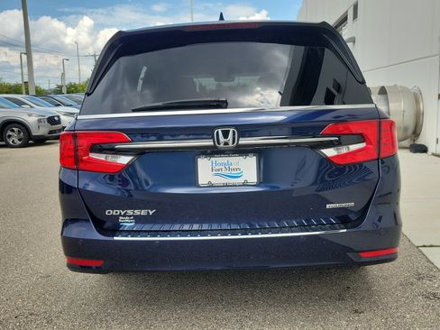 Used 2021 Honda Odyssey Touring image 5