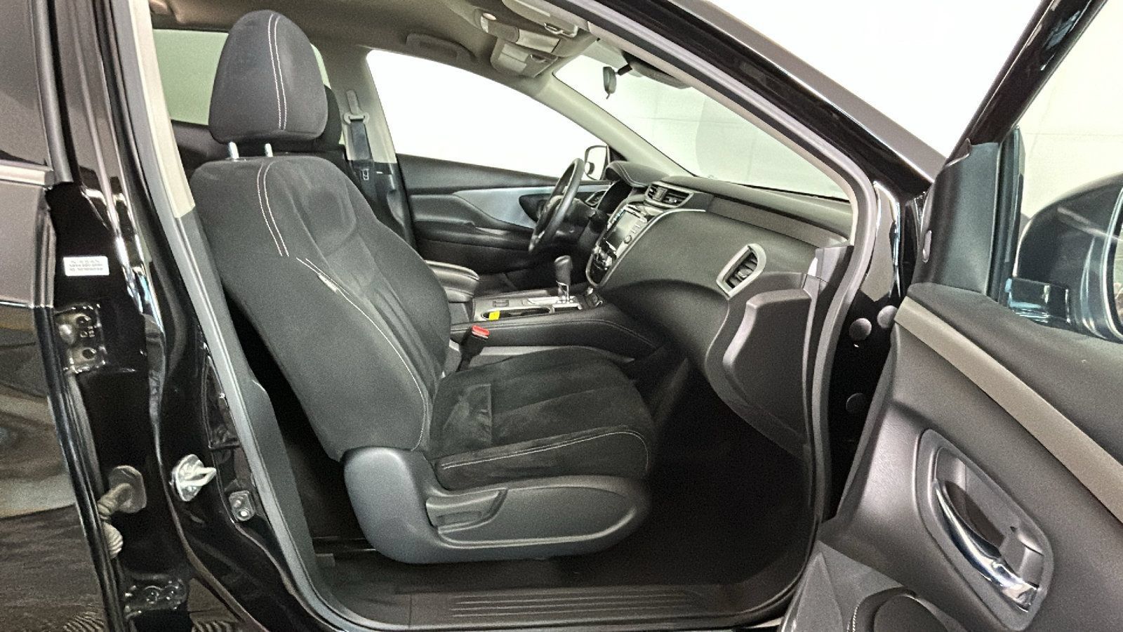 Used 2023 Nissan Murano S AWD/4WD image 35