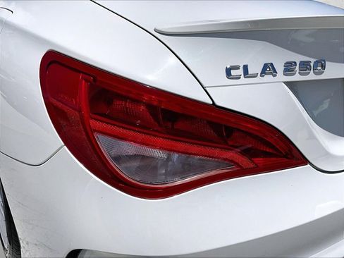 Used 2014 Mercedes-Benz CLA 250 image 29