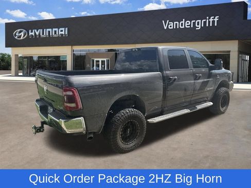 Used 2024 RAM 2500 Big Horn AWD/4WD image 3
