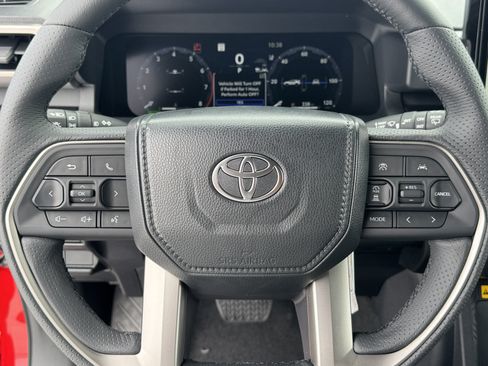 New 2026 Toyota 4Runner TRD Off-Road Premium AWD/4WD image 21