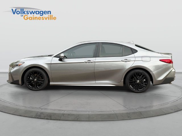 Used 2025 Toyota Camry SE w/ Convenience Package FWD image 7