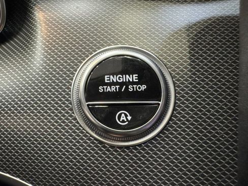 Used 2025 Mercedes-Benz C 300 Sedan image 20