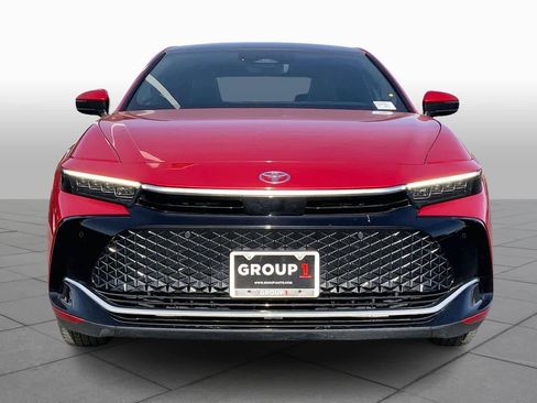 Used 2024 Toyota Crown Limited image 4