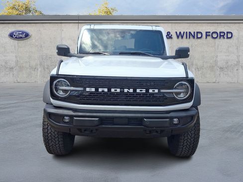 Used 2025 Ford Bronco Outer Banks w/ Sasquatch Package AWD/4WD image 2