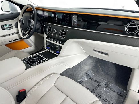 Certified 2026 Rolls-Royce Ghost AWD/4WD image 28
