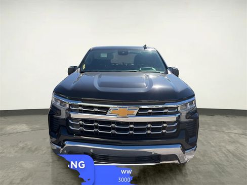 Used 2023 Chevrolet Silverado 1500 LTZ w/ Technology Package image 6