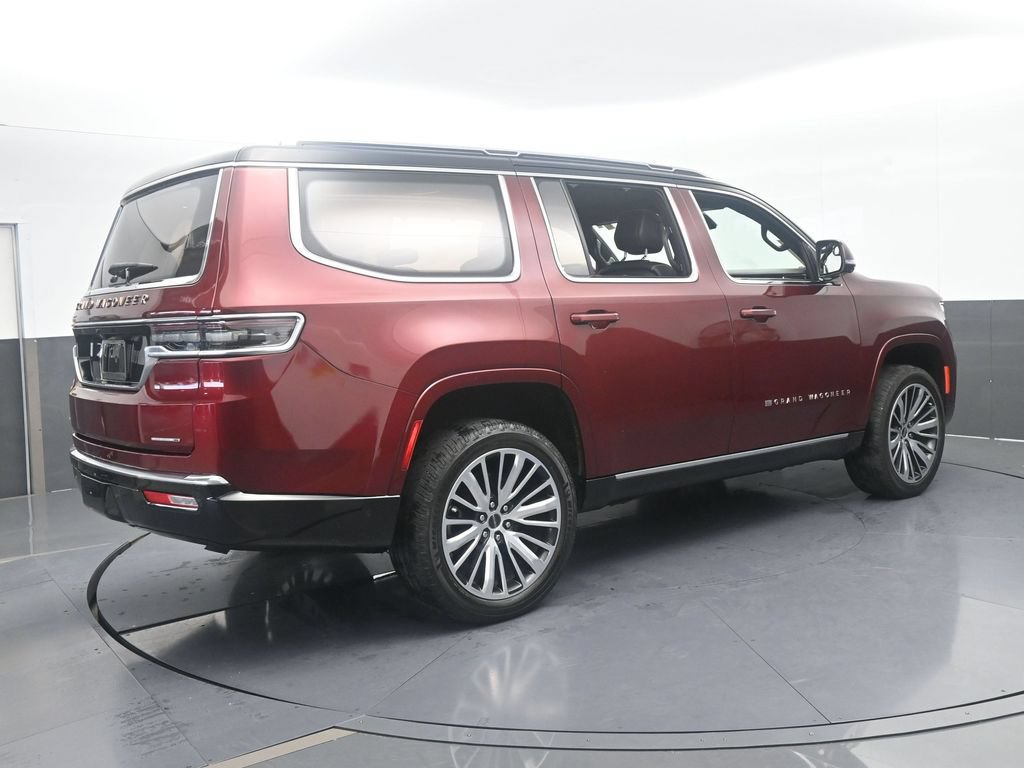 Used 2022 Jeep Grand Wagoneer Series III AWD/4WD image 6