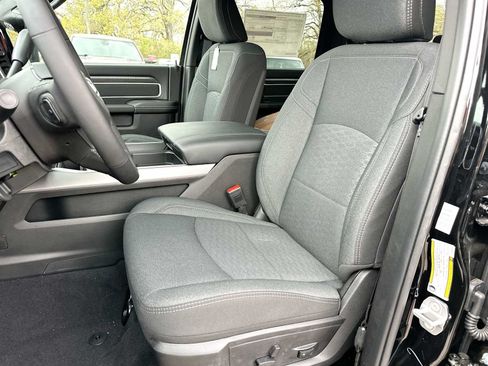 New 2026 RAM 2500 Lone Star AWD/4WD image 17