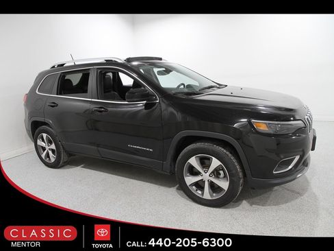 Used 2021 Jeep Cherokee Limited image 1