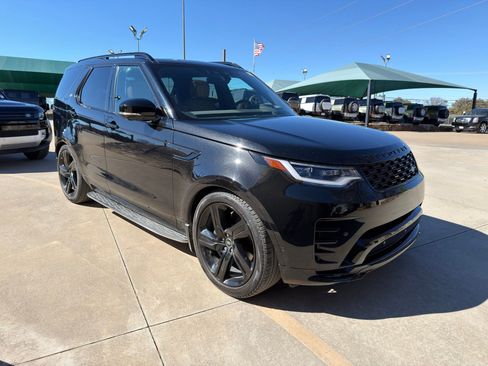 Certified 2024 Land Rover Discovery Dynamic SE image 8