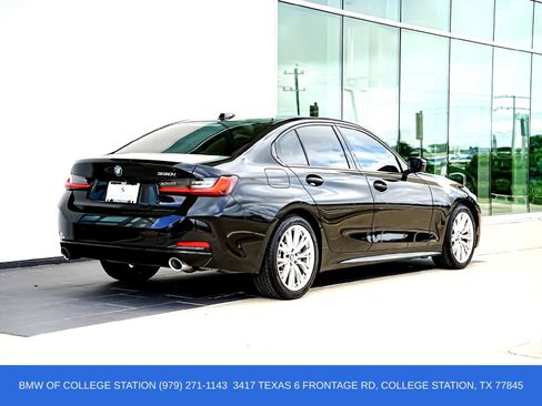 Used 2023 BMW 330i Sedan w/ Premium Package RWD image 9
