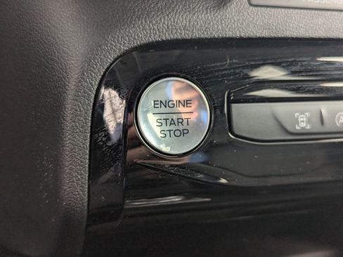 Used 2025 Ford Escape Platinum AWD/4WD image 21