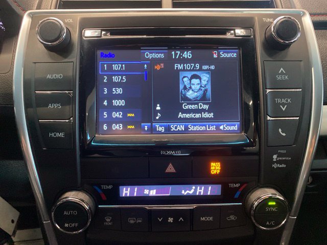 Used 2016 Toyota Camry XSE FWD image 21