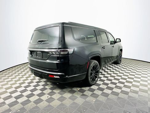 New 2026 Jeep Grand Wagoneer L Summit image 9