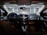 Used 2016 Ford Focus SE w/ SE Power Seat Package image 3