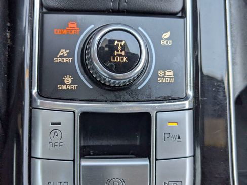 Used 2023 Kia Telluride SX Prestige AWD/4WD image 32