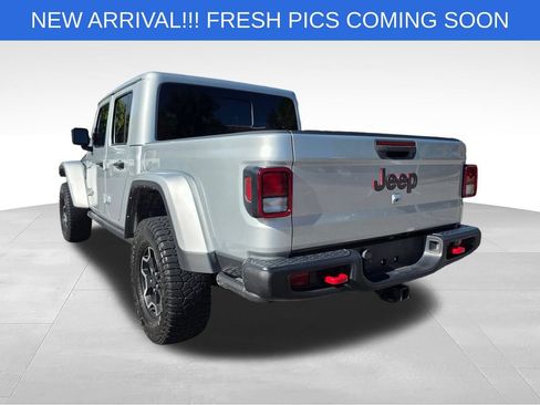 Used 2022 Jeep Gladiator Rubicon w/ Cold Weather Group AWD/4WD image 6