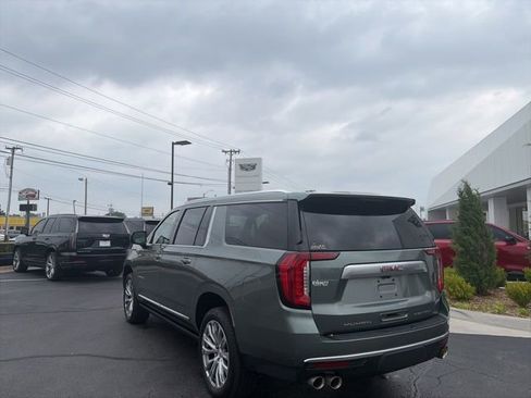 Used 2024 GMC Yukon XL Denali AWD/4WD image 7