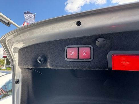 Used 2020 Mercedes-Benz C 300 Sedan image 15