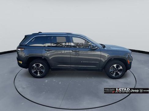 Used 2022 Jeep Grand Cherokee Limited 4xe w/ Luxury Tech Group II image 8